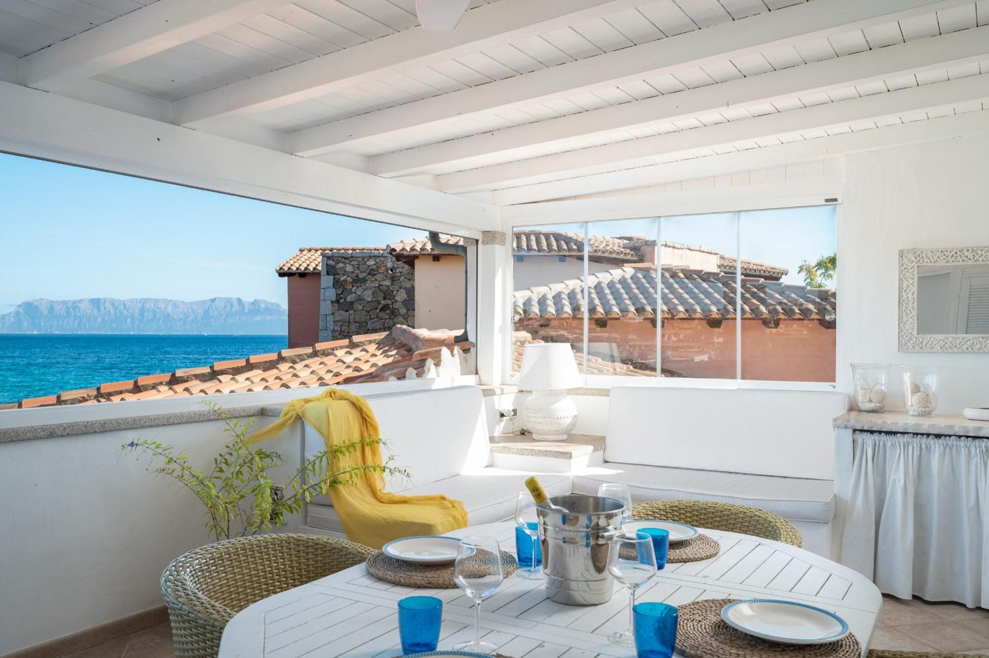 S'Abba Seafront Apartments - Your House In Sardinia Golfo Aranci Exterior photo