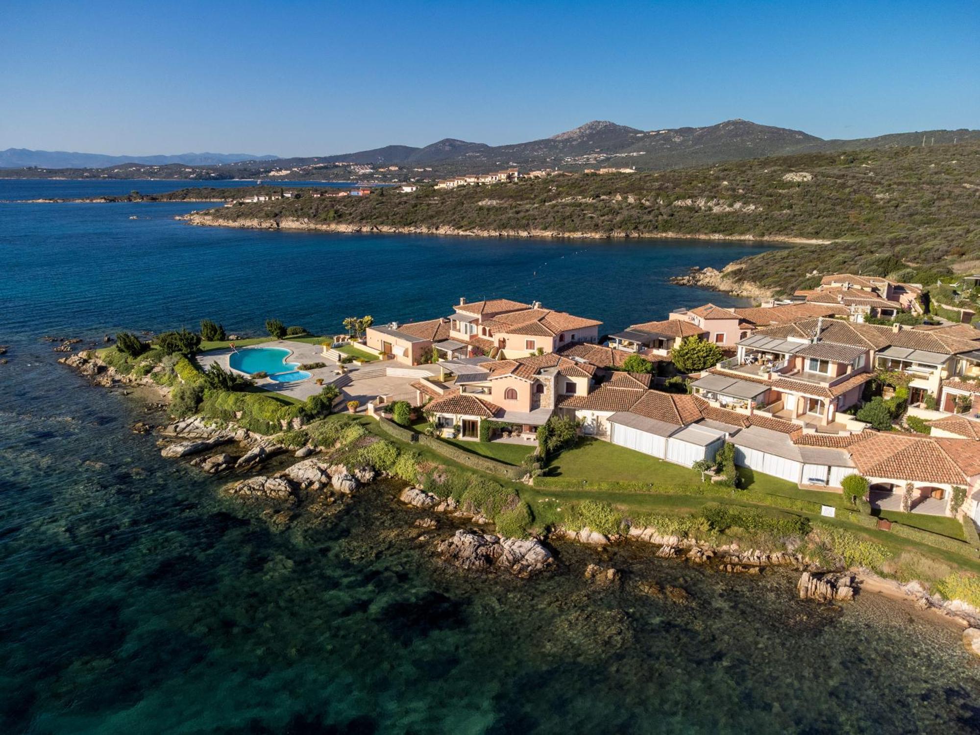 S'Abba Seafront Apartments - Your House In Sardinia Golfo Aranci Exterior photo