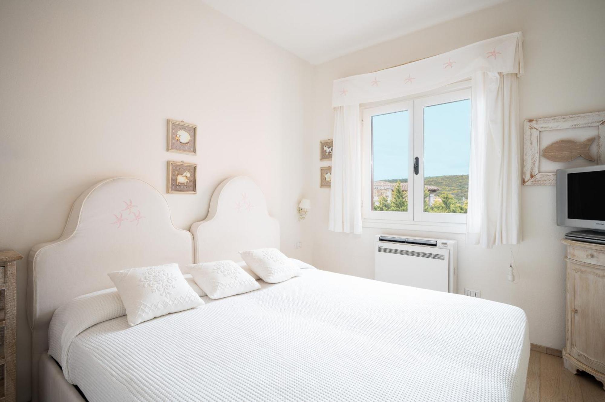 S'Abba Seafront Apartments - Your House In Sardinia Golfo Aranci Exterior photo