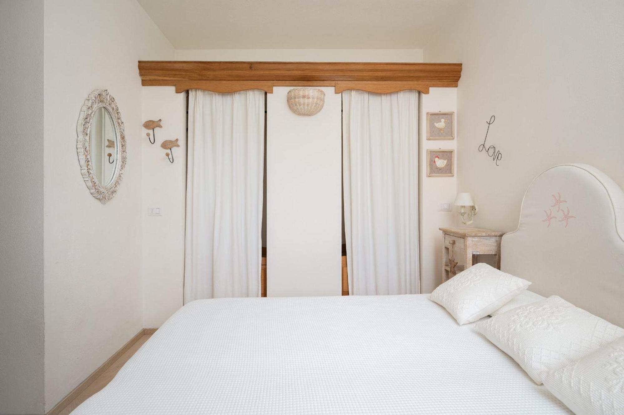 S'Abba Seafront Apartments - Your House In Sardinia Golfo Aranci Exterior photo