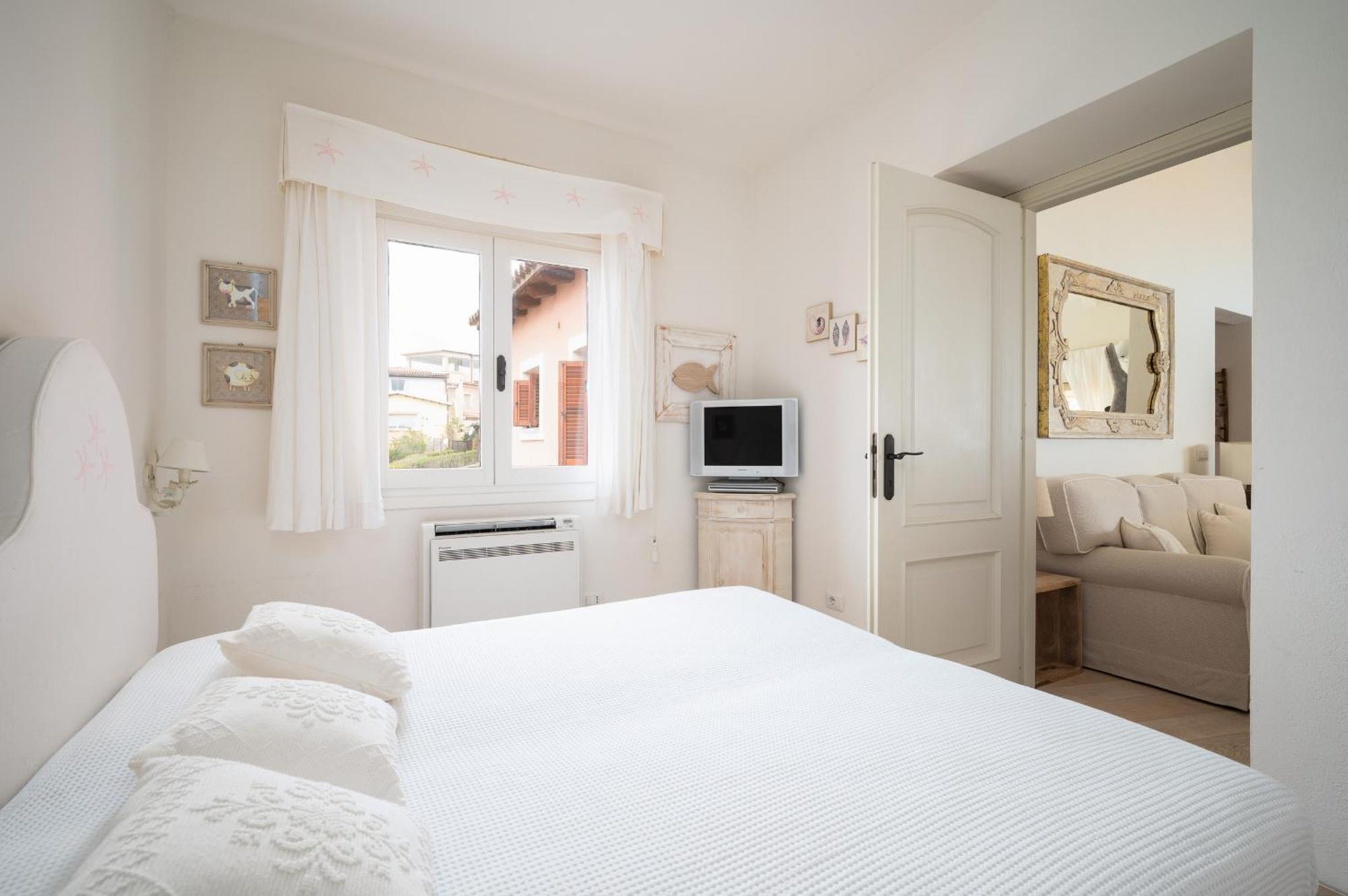 S'Abba Seafront Apartments - Your House In Sardinia Golfo Aranci Exterior photo
