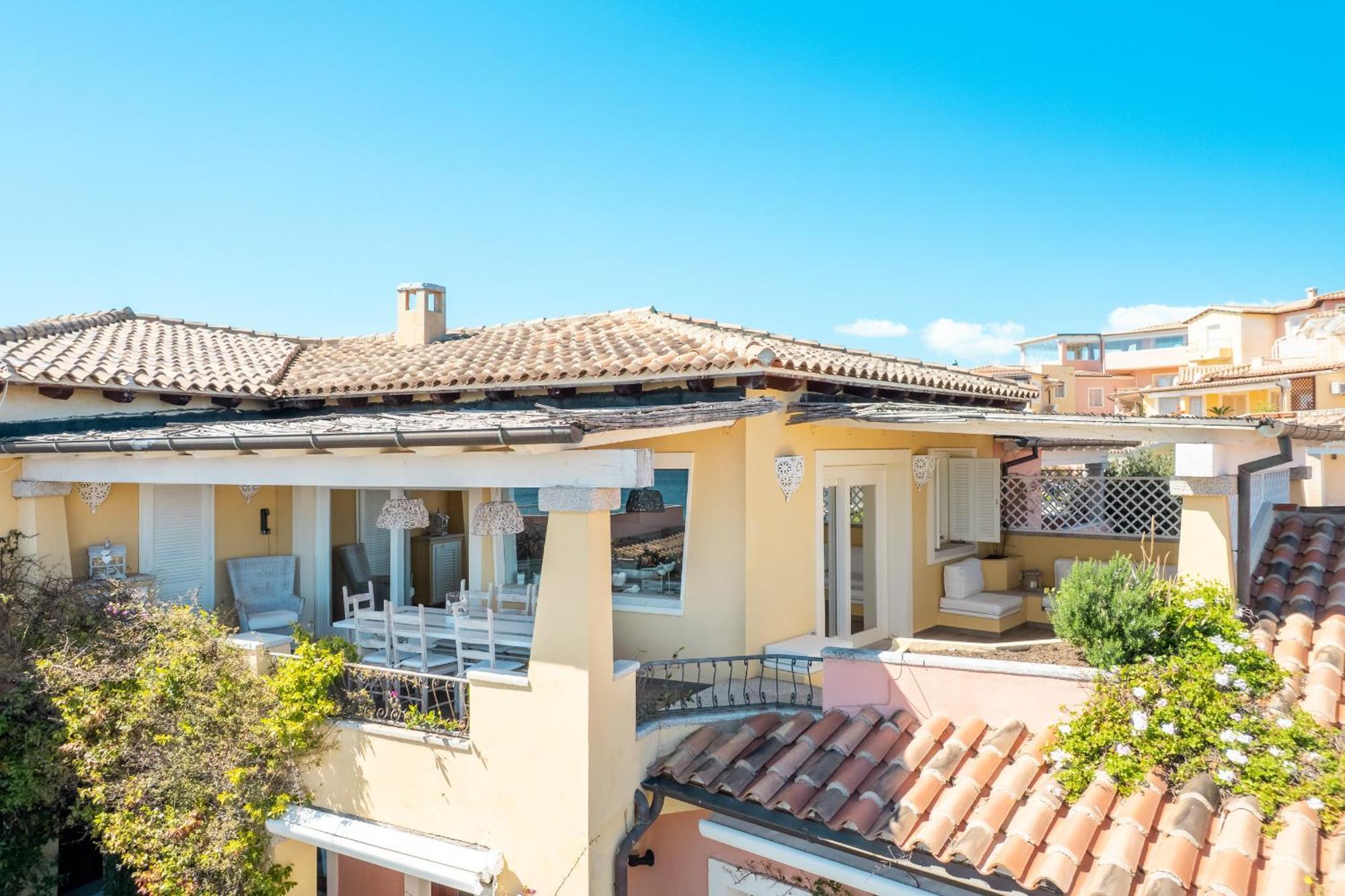 S'Abba Seafront Apartments - Your House In Sardinia Golfo Aranci Exterior photo