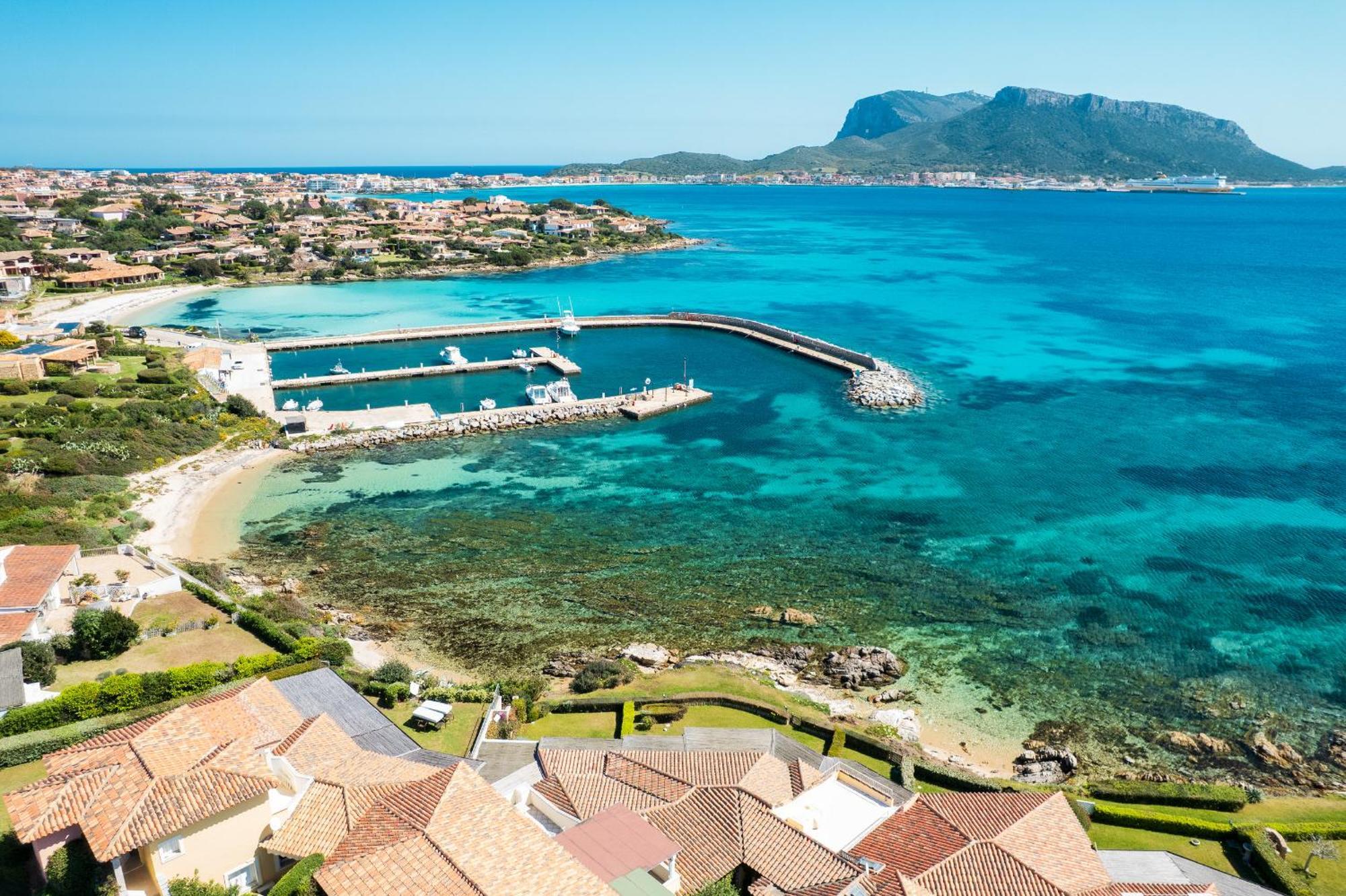 S'Abba Seafront Apartments - Your House In Sardinia Golfo Aranci Exterior photo